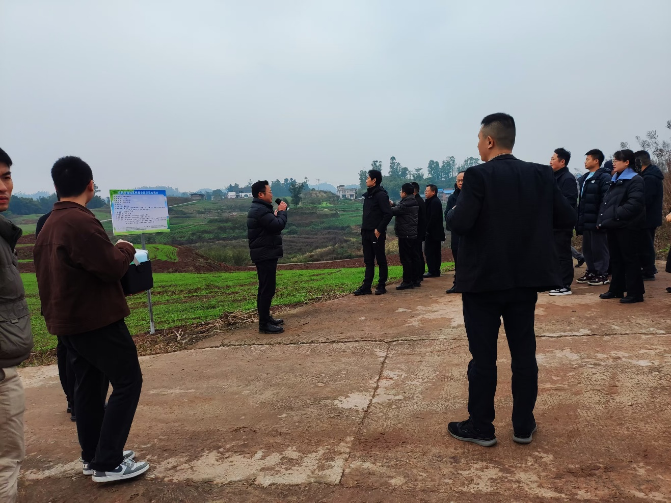 自贡市2025年小春粮油生产现场会在种芯农业公司基地召开2.png